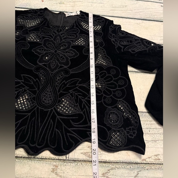 Beautiful! Zara black embroidered lace see thru velvet blouse shirt . S - Picture 7 of 9